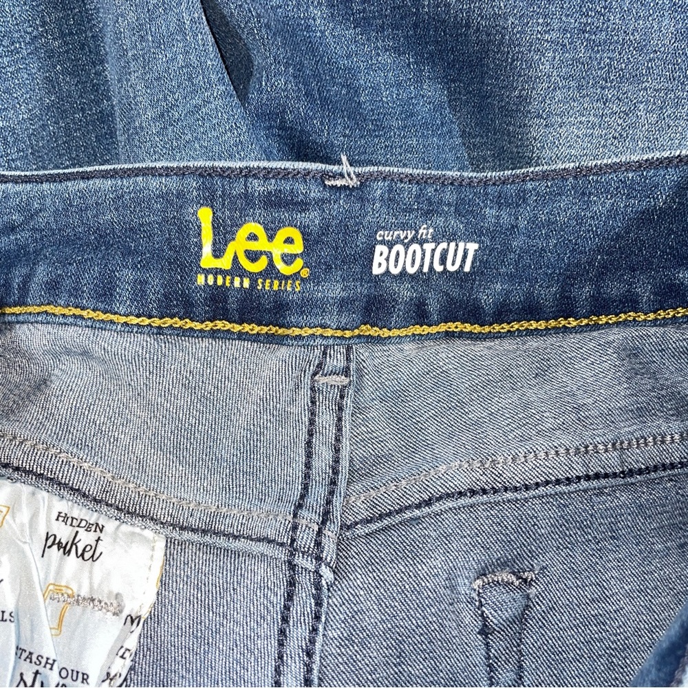 Lee ladies jeans (No size tag) waist measures 28 - Picture 5 of 5